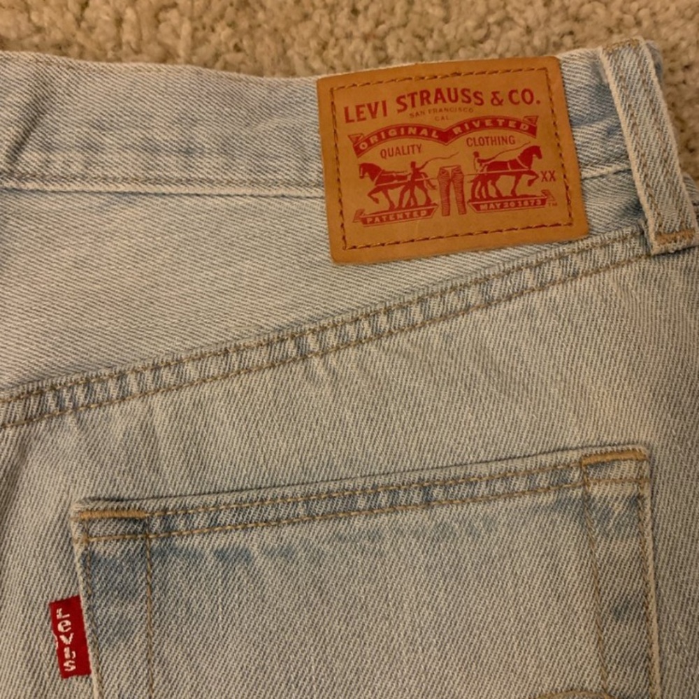 levi denim shorts